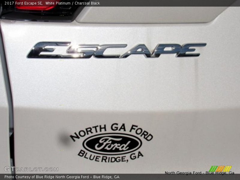 White Platinum / Charcoal Black 2017 Ford Escape SE