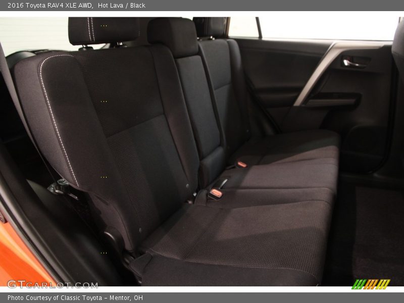 Hot Lava / Black 2016 Toyota RAV4 XLE AWD