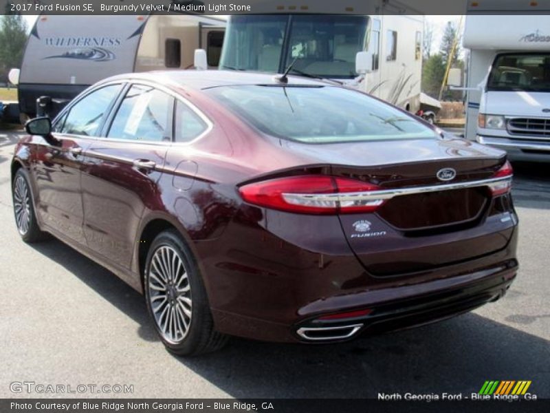 Burgundy Velvet / Medium Light Stone 2017 Ford Fusion SE