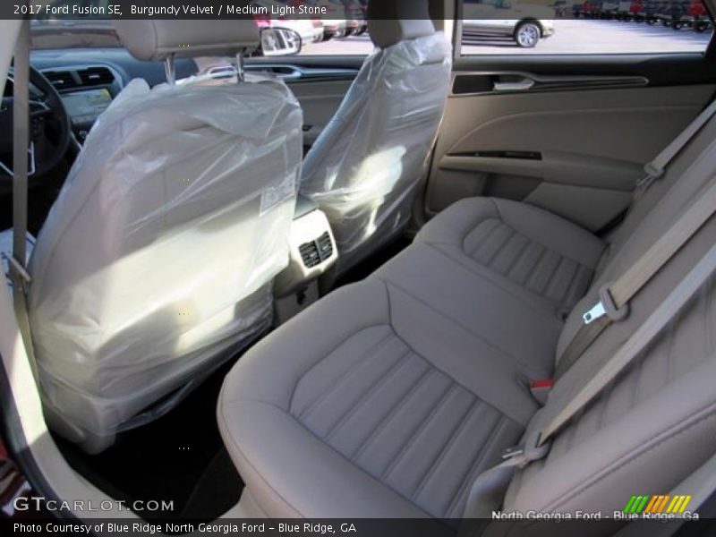 Burgundy Velvet / Medium Light Stone 2017 Ford Fusion SE