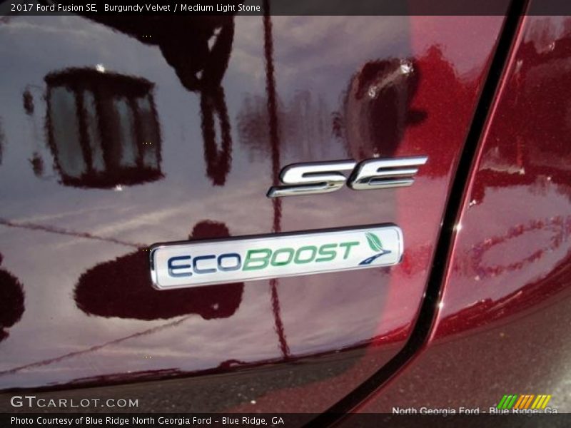Burgundy Velvet / Medium Light Stone 2017 Ford Fusion SE