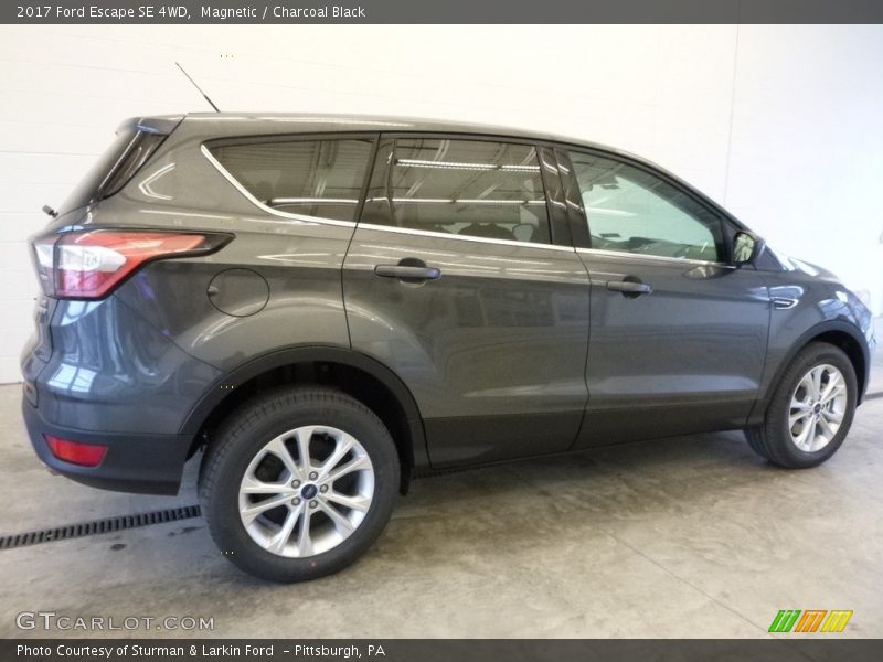 Magnetic / Charcoal Black 2017 Ford Escape SE 4WD