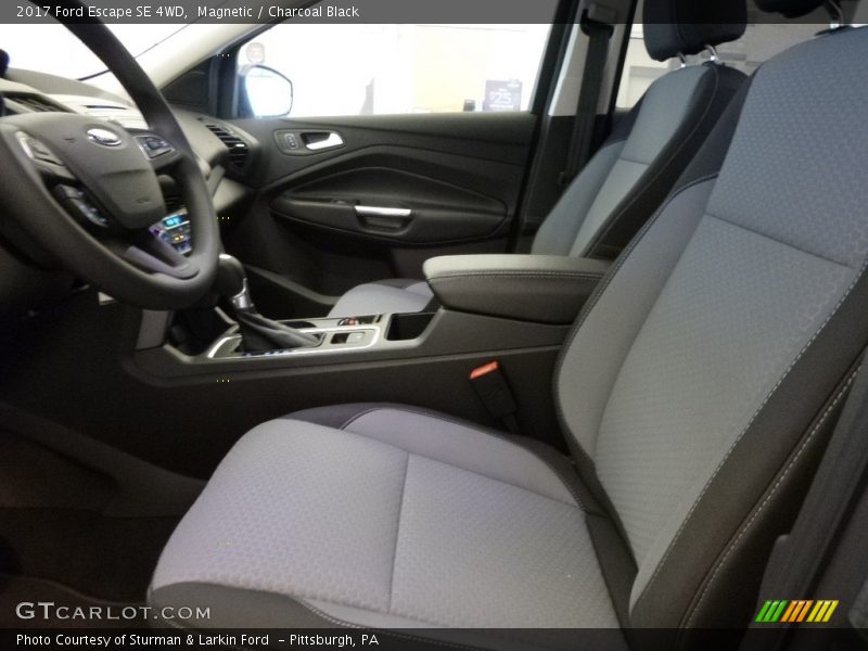 Magnetic / Charcoal Black 2017 Ford Escape SE 4WD