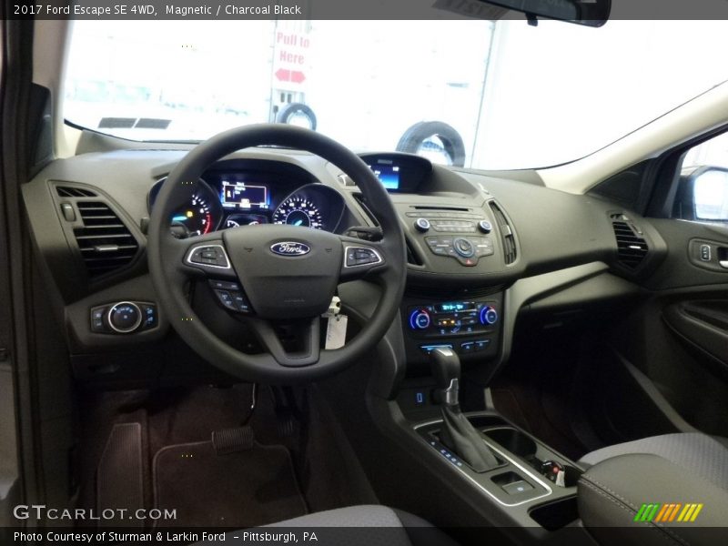 Magnetic / Charcoal Black 2017 Ford Escape SE 4WD