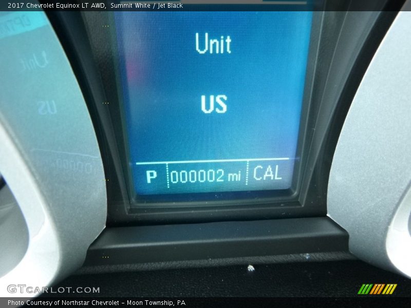 Summit White / Jet Black 2017 Chevrolet Equinox LT AWD