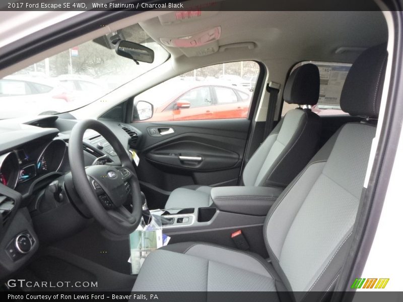 White Platinum / Charcoal Black 2017 Ford Escape SE 4WD