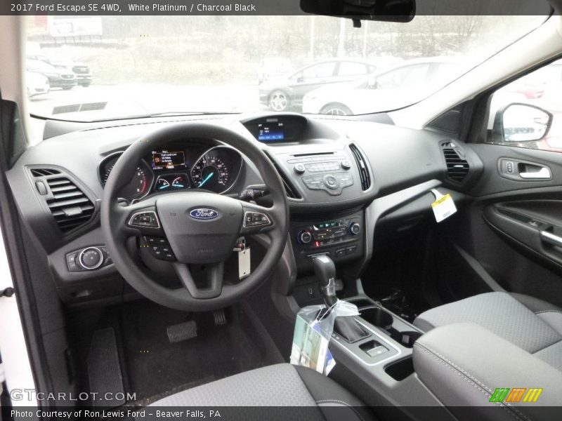 White Platinum / Charcoal Black 2017 Ford Escape SE 4WD