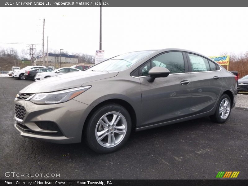 Pepperdust Metallic / Jet Black 2017 Chevrolet Cruze LT