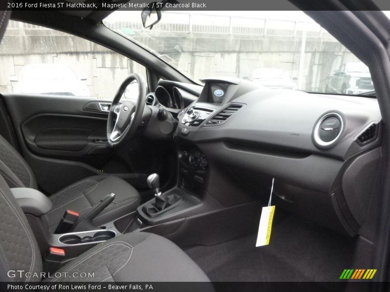 Magnetic Metallic / ST Charcoal Black 2016 Ford Fiesta ST Hatchback