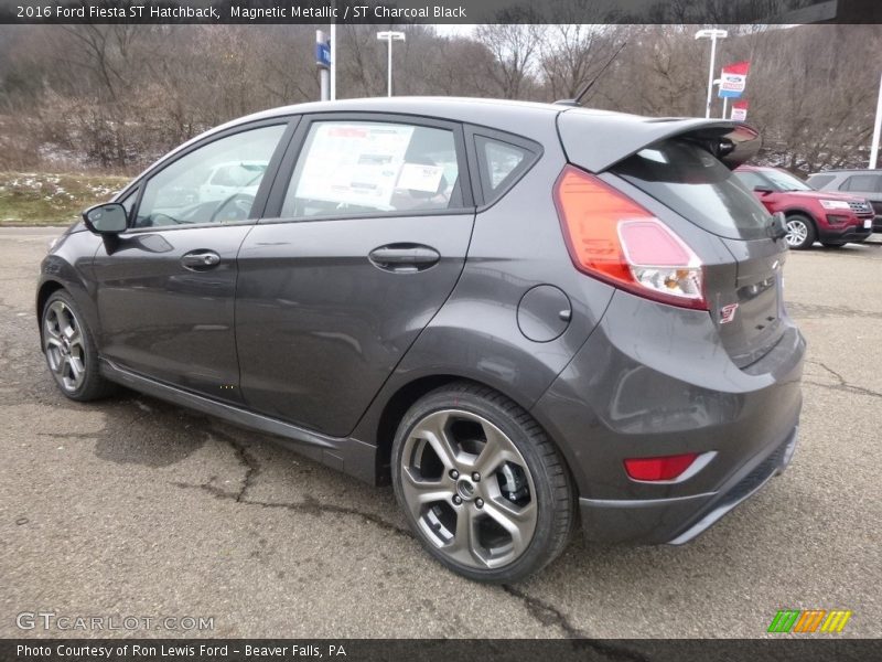 Magnetic Metallic / ST Charcoal Black 2016 Ford Fiesta ST Hatchback