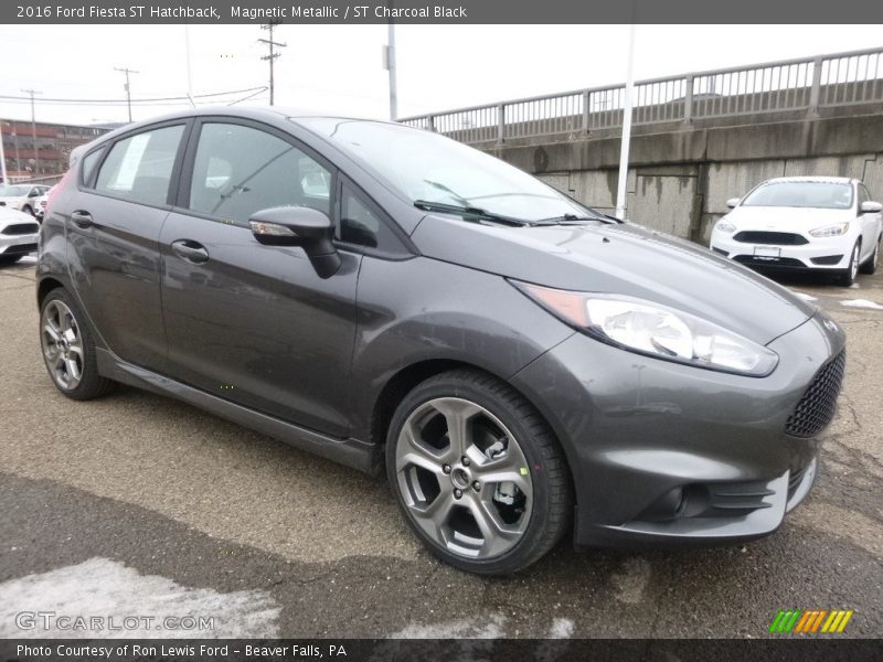 Magnetic Metallic / ST Charcoal Black 2016 Ford Fiesta ST Hatchback