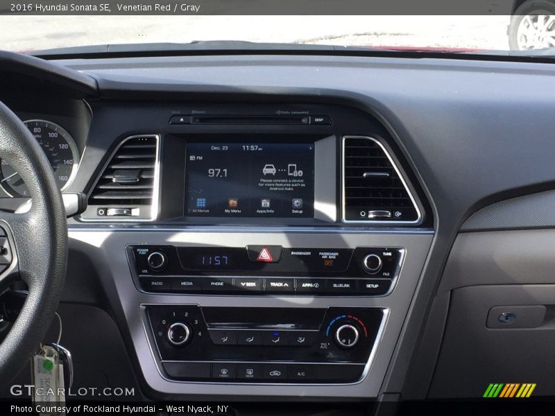 Venetian Red / Gray 2016 Hyundai Sonata SE
