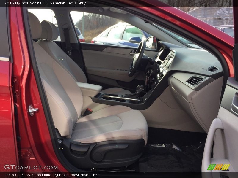 Venetian Red / Gray 2016 Hyundai Sonata SE