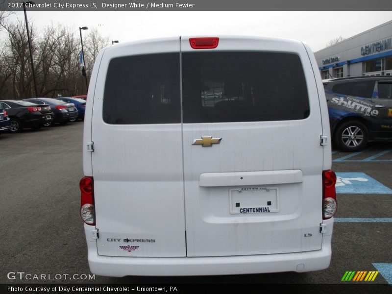 Designer White / Medium Pewter 2017 Chevrolet City Express LS