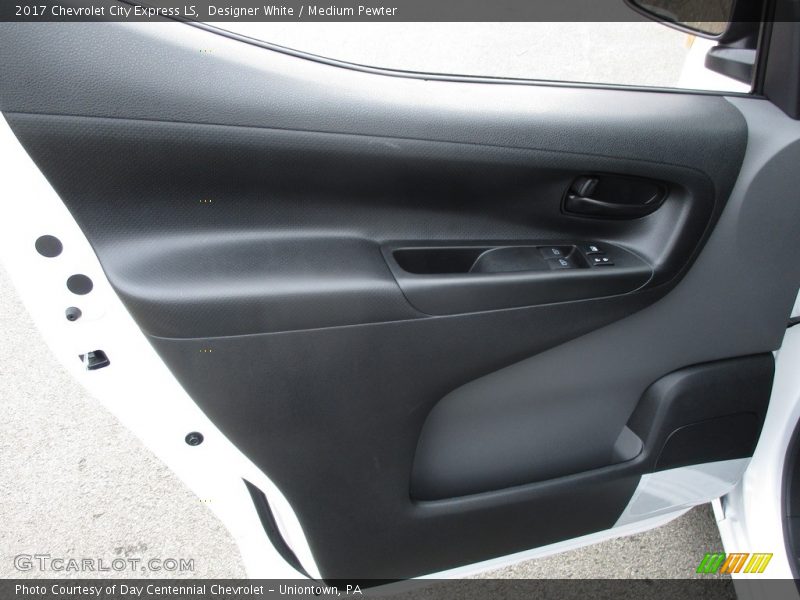 Designer White / Medium Pewter 2017 Chevrolet City Express LS