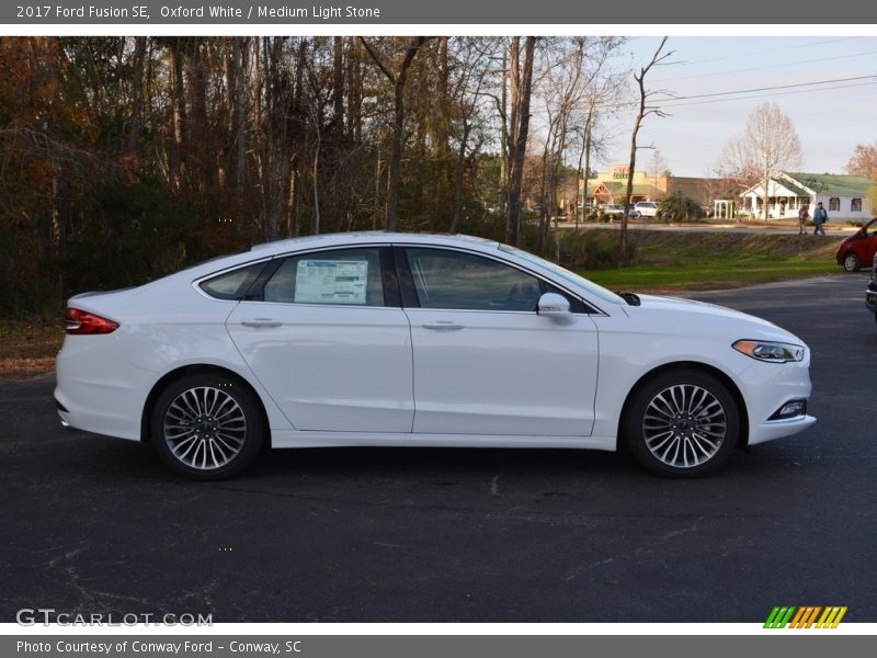 Oxford White / Medium Light Stone 2017 Ford Fusion SE