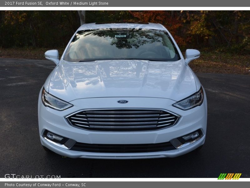 Oxford White / Medium Light Stone 2017 Ford Fusion SE