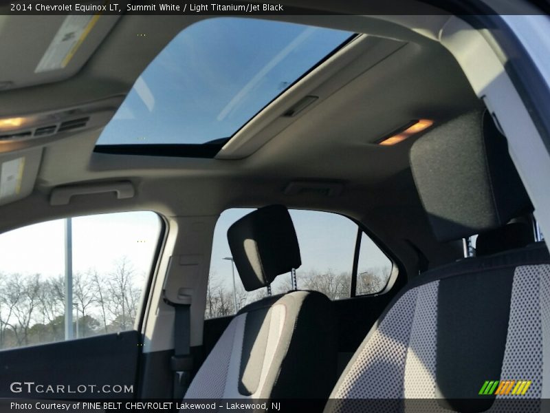 Summit White / Light Titanium/Jet Black 2014 Chevrolet Equinox LT