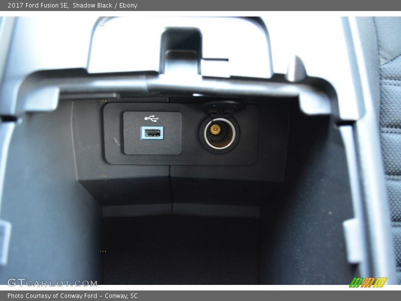 Shadow Black / Ebony 2017 Ford Fusion SE