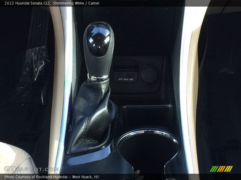 Shimmering White / Camel 2013 Hyundai Sonata GLS