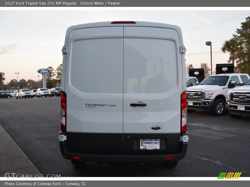Oxford White / Pewter 2017 Ford Transit Van 250 MR Regular