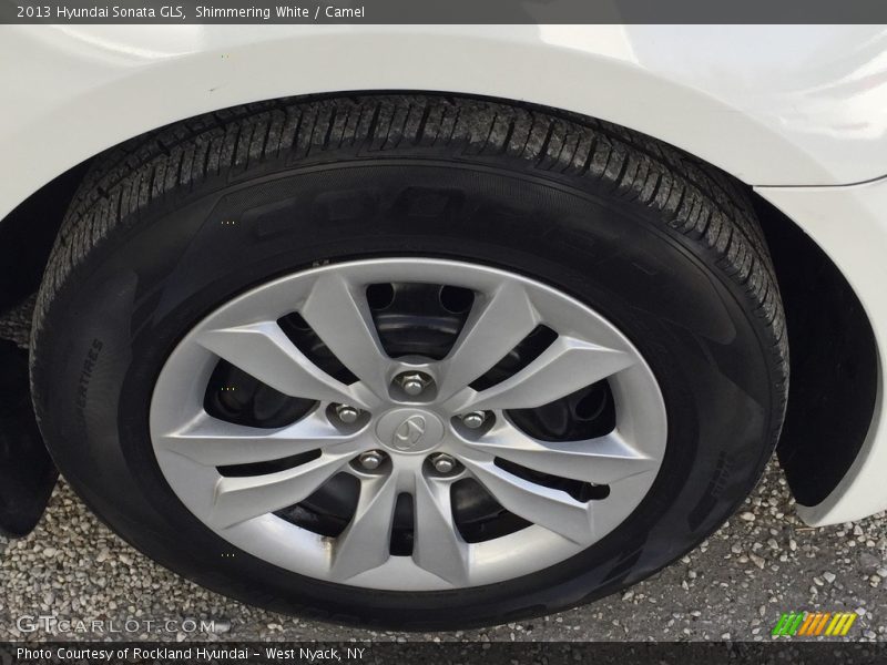 Shimmering White / Camel 2013 Hyundai Sonata GLS