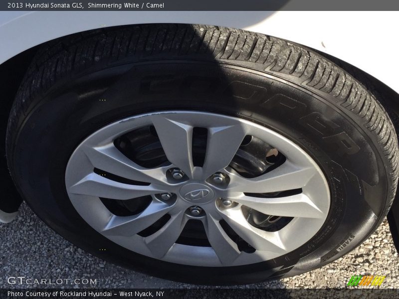 Shimmering White / Camel 2013 Hyundai Sonata GLS