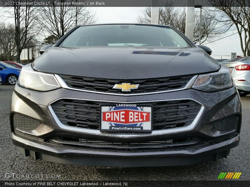Tungsten Metallic / Jet Black 2017 Chevrolet Cruze LT