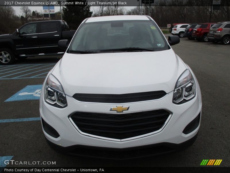 Summit White / Light Titanium/Jet Black 2017 Chevrolet Equinox LS AWD