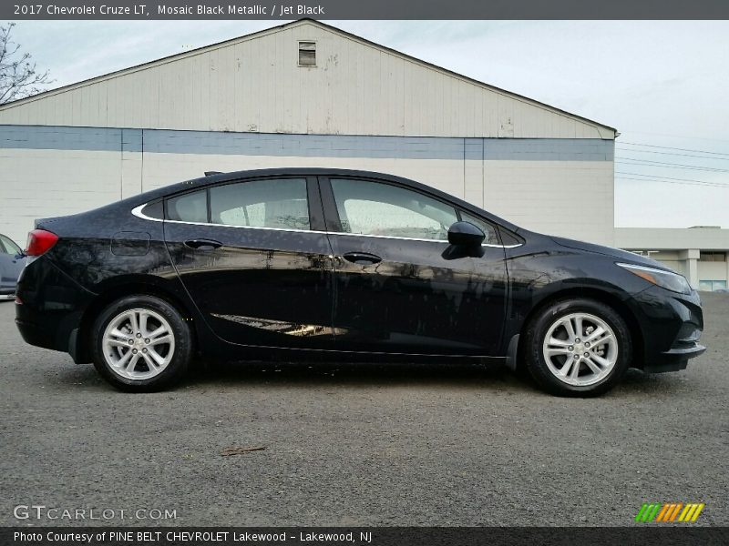 Mosaic Black Metallic / Jet Black 2017 Chevrolet Cruze LT