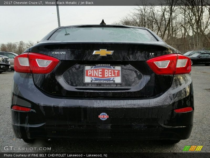 Mosaic Black Metallic / Jet Black 2017 Chevrolet Cruze LT