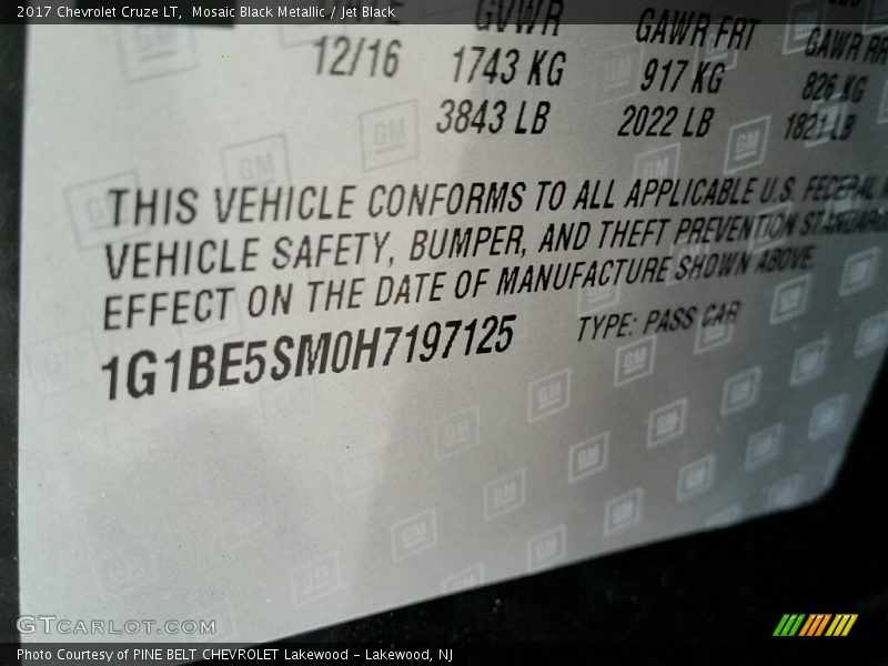 Mosaic Black Metallic / Jet Black 2017 Chevrolet Cruze LT