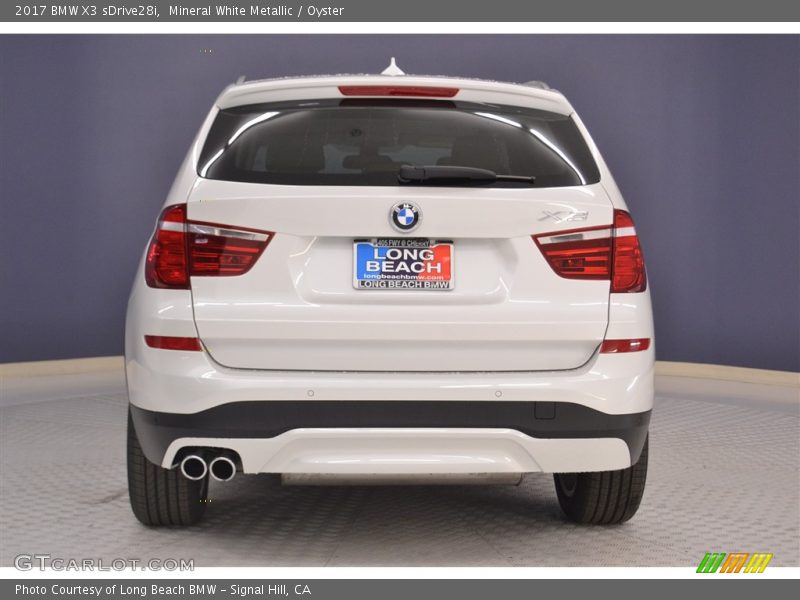 Mineral White Metallic / Oyster 2017 BMW X3 sDrive28i