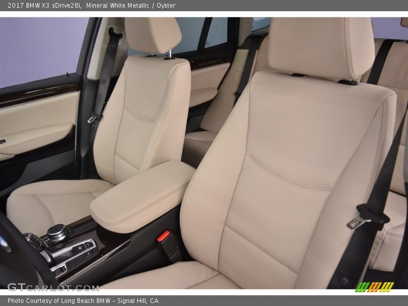 Mineral White Metallic / Oyster 2017 BMW X3 sDrive28i
