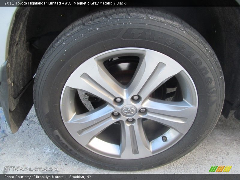 Magnetic Gray Metallic / Black 2011 Toyota Highlander Limited 4WD