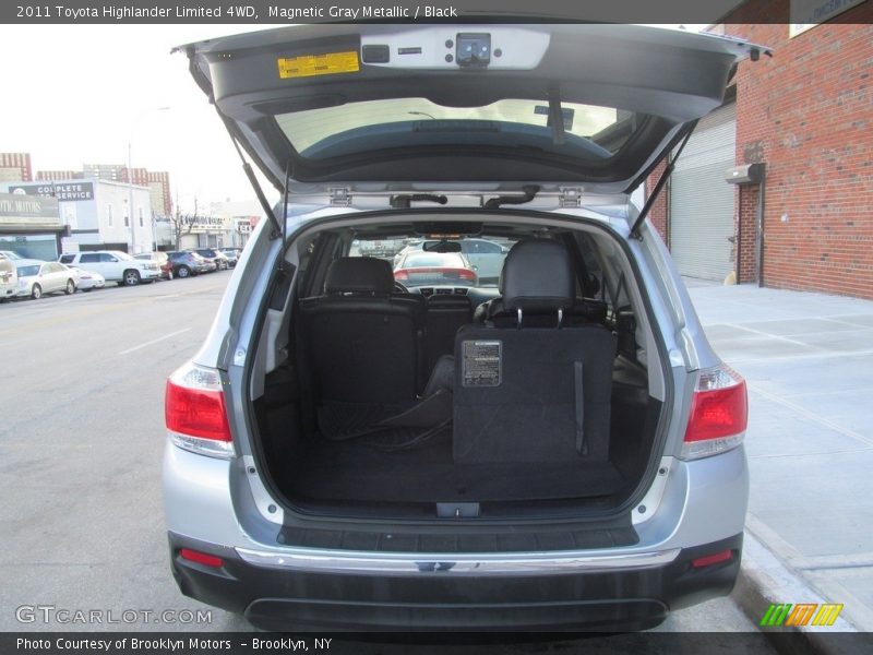 Magnetic Gray Metallic / Black 2011 Toyota Highlander Limited 4WD