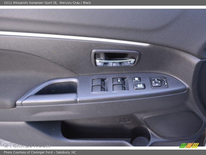 Mercury Gray / Black 2011 Mitsubishi Outlander Sport SE