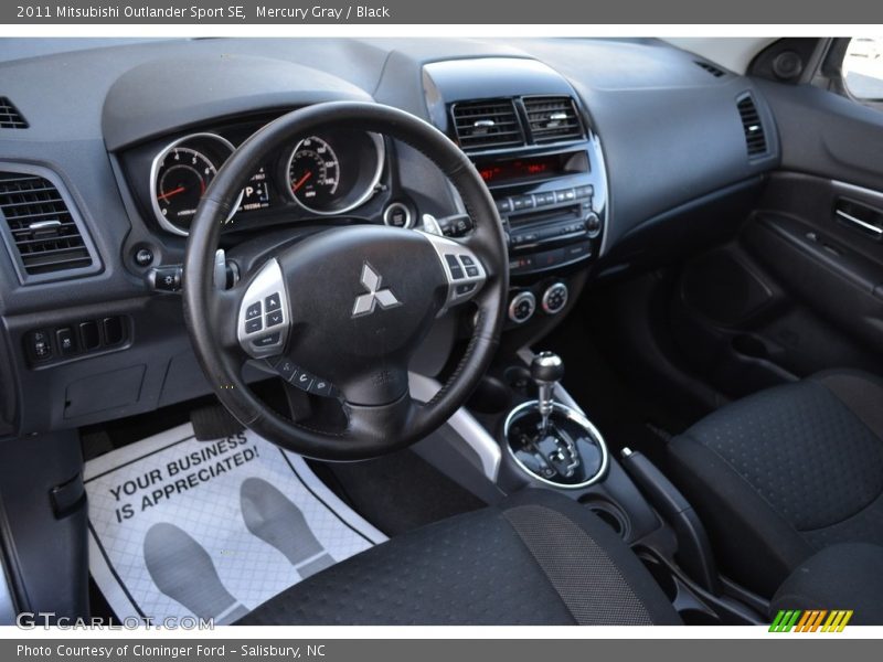 Mercury Gray / Black 2011 Mitsubishi Outlander Sport SE