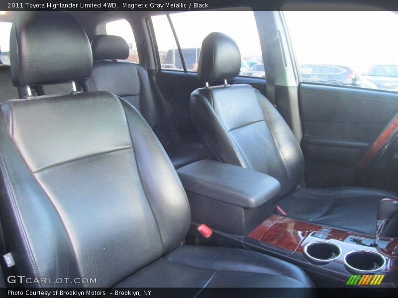 Magnetic Gray Metallic / Black 2011 Toyota Highlander Limited 4WD