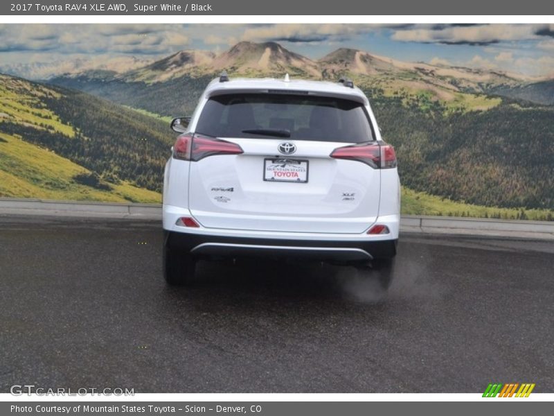 Super White / Black 2017 Toyota RAV4 XLE AWD