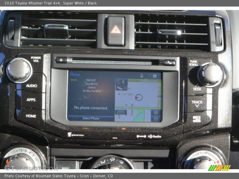 Super White / Black 2016 Toyota 4Runner Trail 4x4