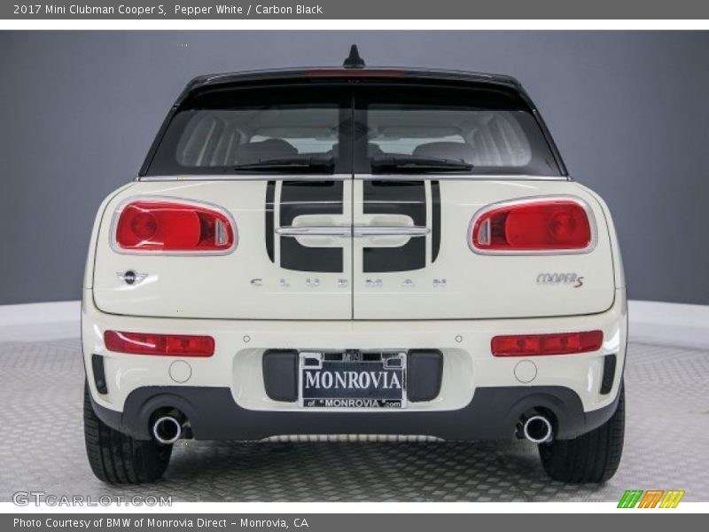 Pepper White / Carbon Black 2017 Mini Clubman Cooper S