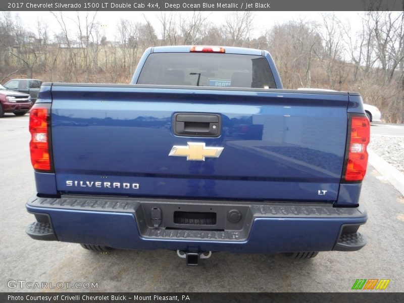 Deep Ocean Blue Metallic / Jet Black 2017 Chevrolet Silverado 1500 LT Double Cab 4x4