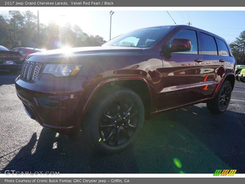 Velvet Red Pearl / Black 2017 Jeep Grand Cherokee Laredo