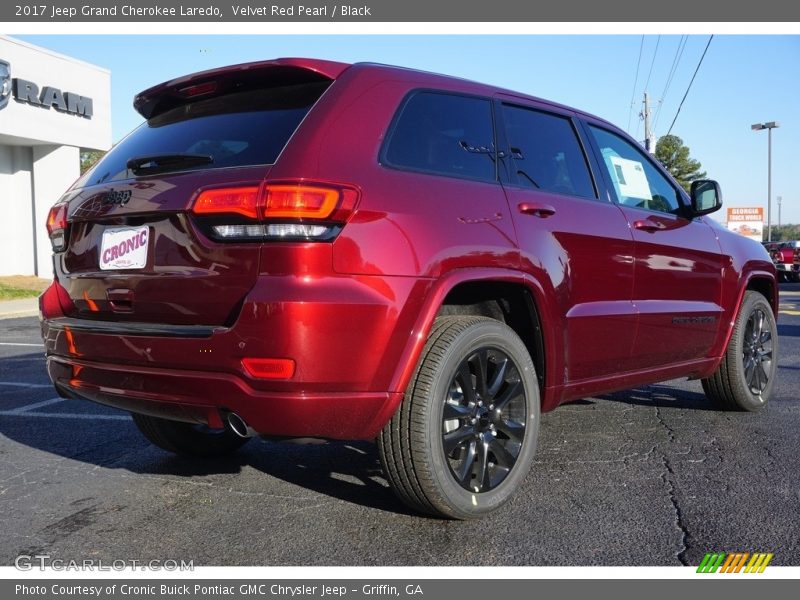 Velvet Red Pearl / Black 2017 Jeep Grand Cherokee Laredo