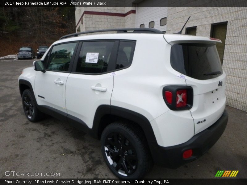 Alpine White / Black 2017 Jeep Renegade Latitude 4x4