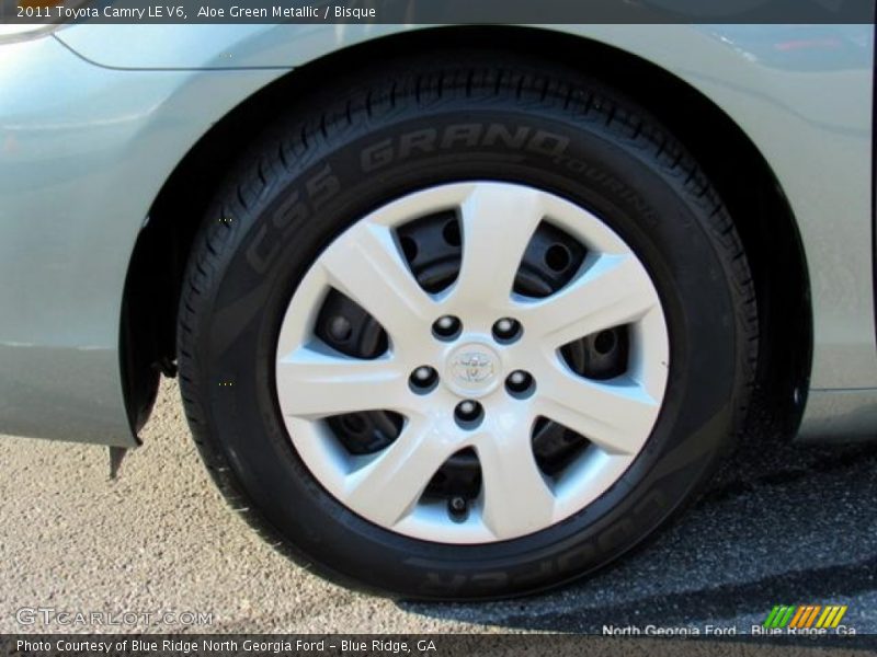Aloe Green Metallic / Bisque 2011 Toyota Camry LE V6