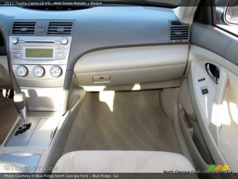 Aloe Green Metallic / Bisque 2011 Toyota Camry LE V6