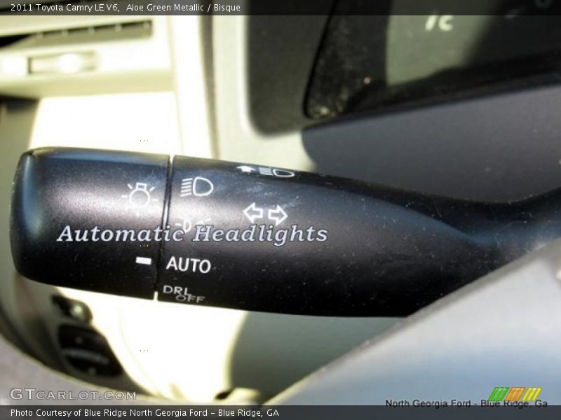 Aloe Green Metallic / Bisque 2011 Toyota Camry LE V6