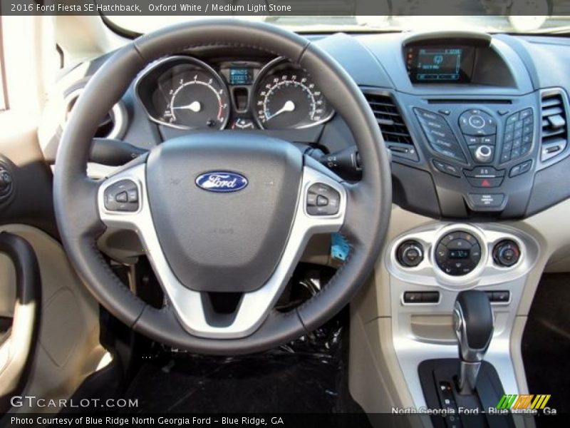 Oxford White / Medium Light Stone 2016 Ford Fiesta SE Hatchback